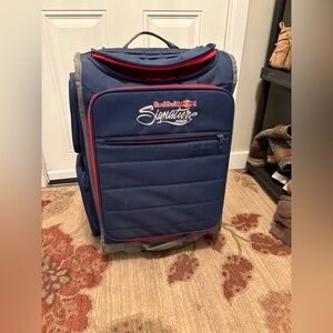 OGIO x REDBULL Signature Series Blue “CARRY-on”roller